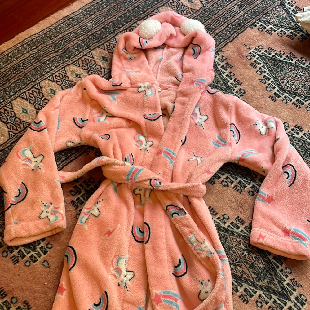 GUC girls robe. Size 10